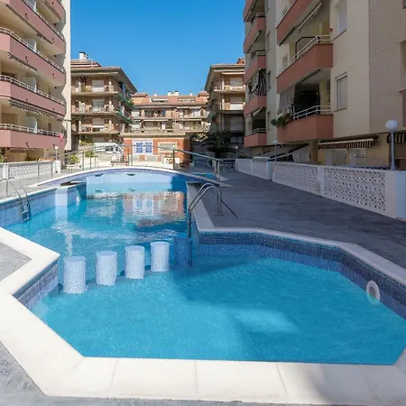 Homeholidaysrentals Perla *
